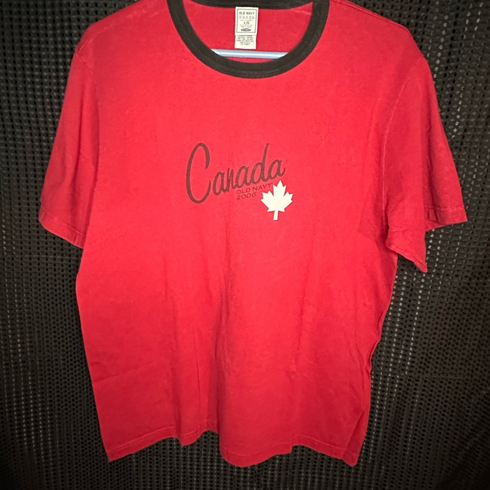 Vintage Red Canada Old navy Graphic T-Shirt